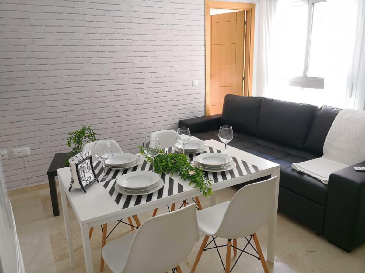 Apartamento La Victoria Málaga Exterior foto